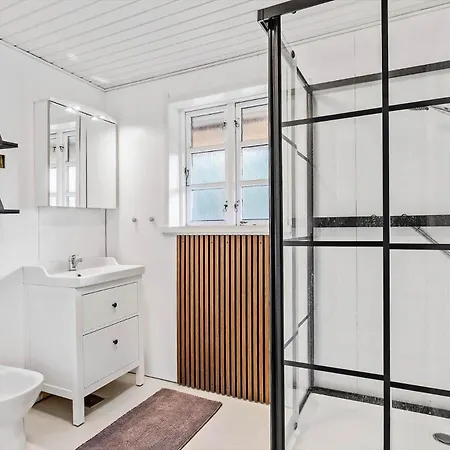 Bv159-blavand-ved-skoven-8 بيت للعطل Blåvand